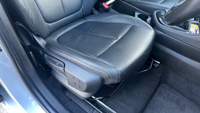 BMW 2 Series 218i Luxury 5dr Step Auto Petrol Estate